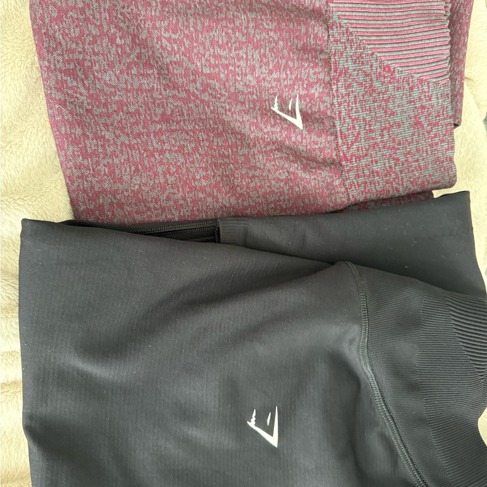 Gymshark  High-Waist Leggings
Gym Reapers crop top (medium) New
Lululemon Shorts